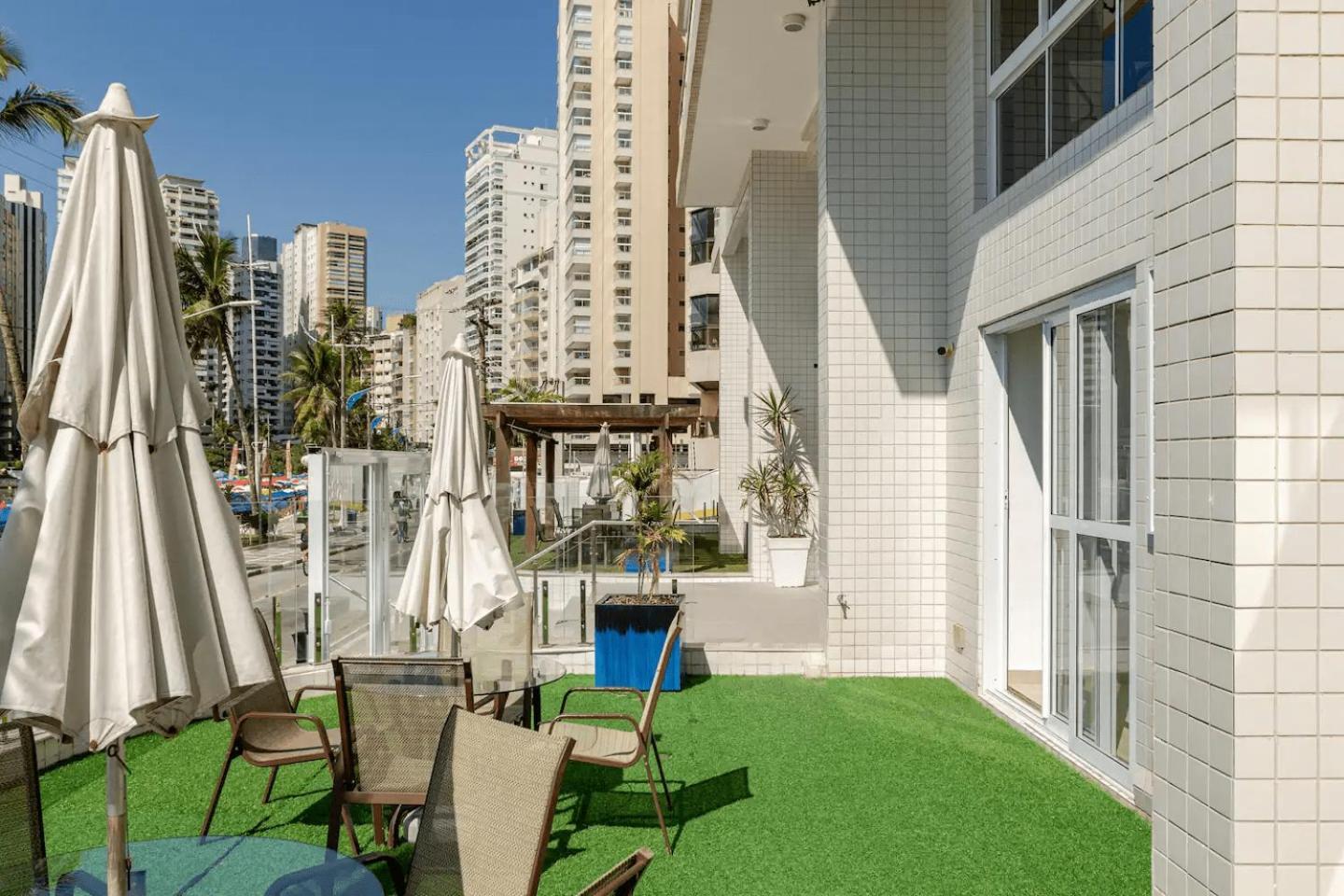 Apto - Predio De Frente Para Praia - Asturias - Guaruja - 2 Vagas Garagem - Wi-Fi E Ar Condicionado Bagian luar foto